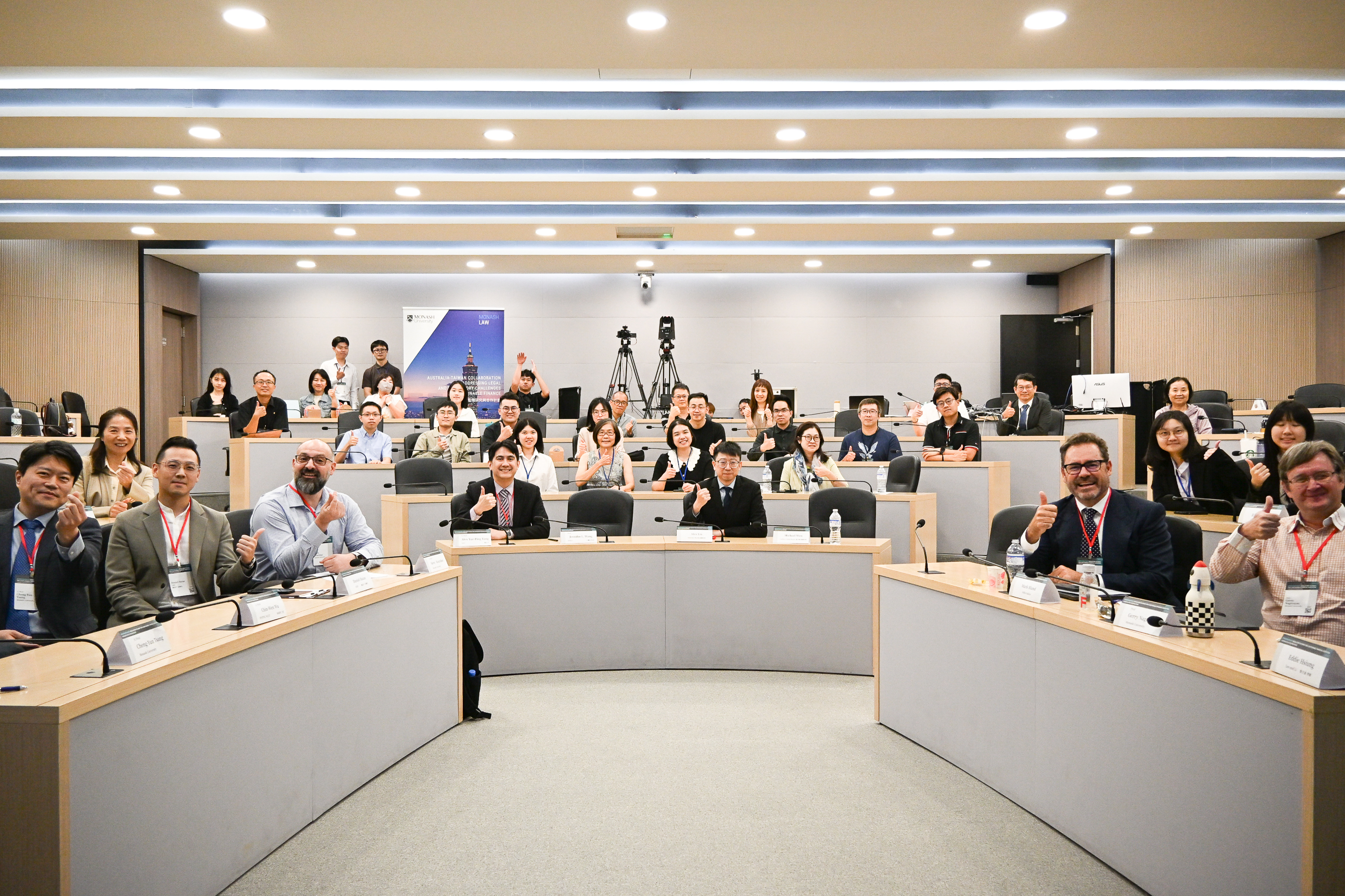 現場合影 現場合影