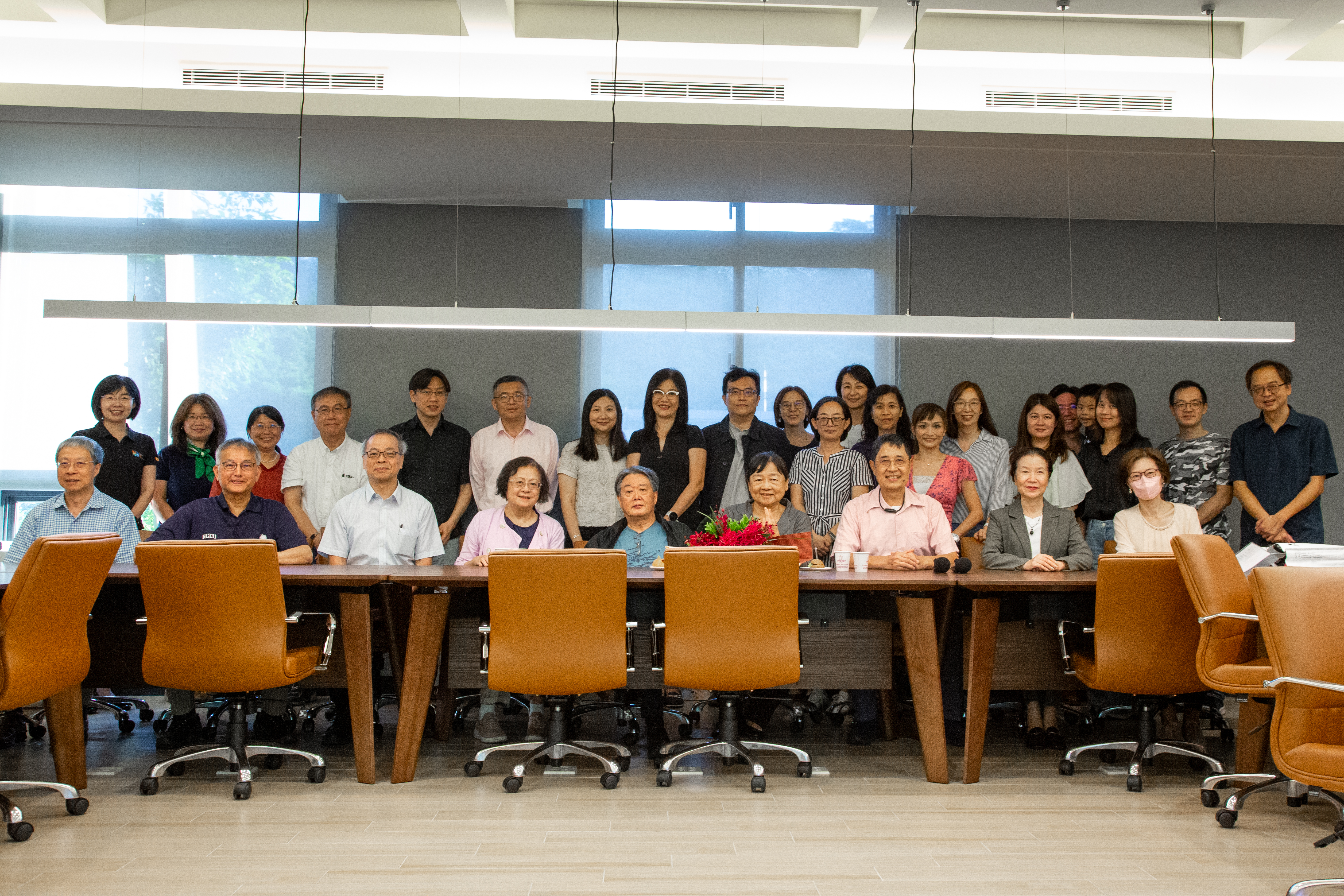 與會來賓合影。