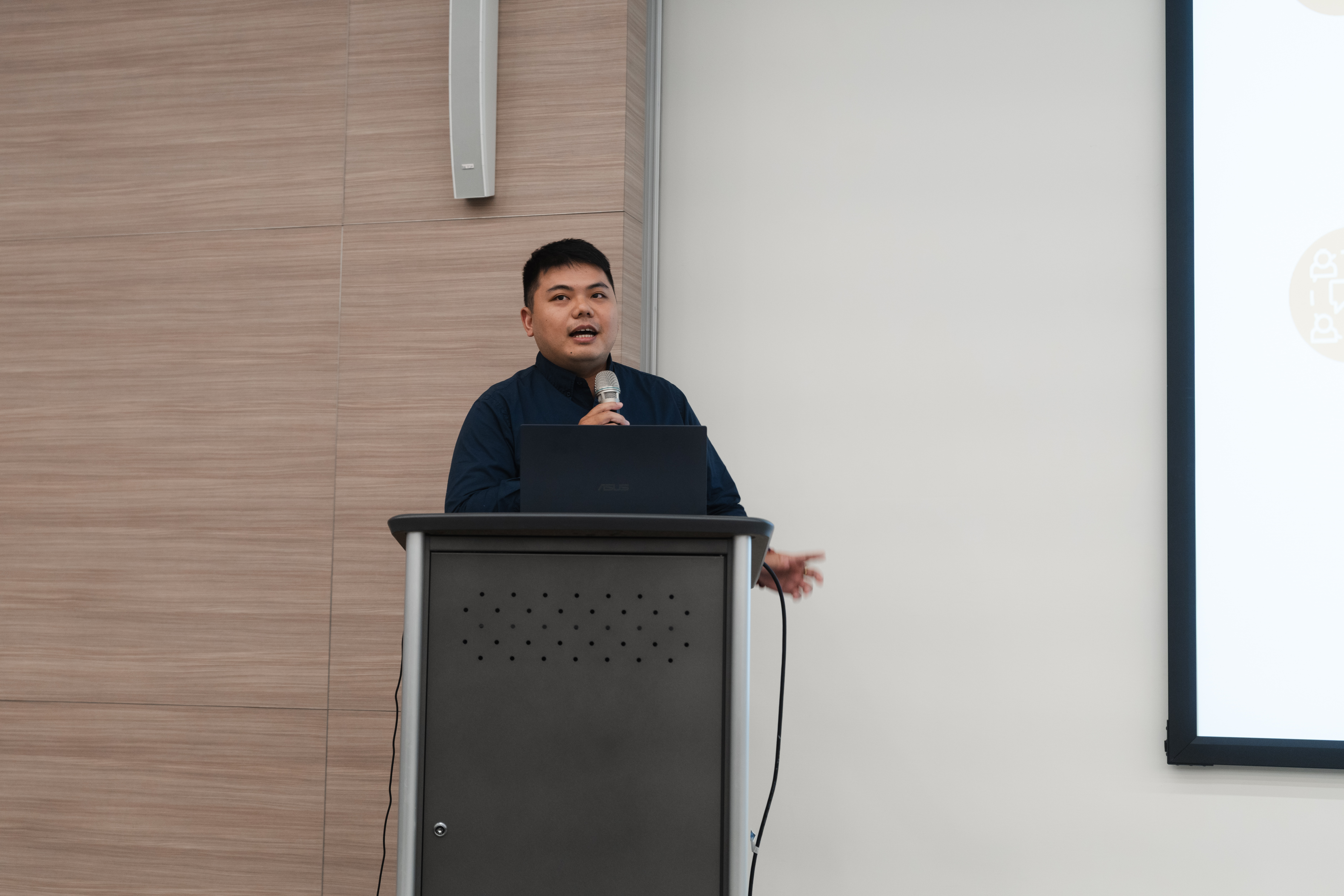 林志謙學長經驗分享。