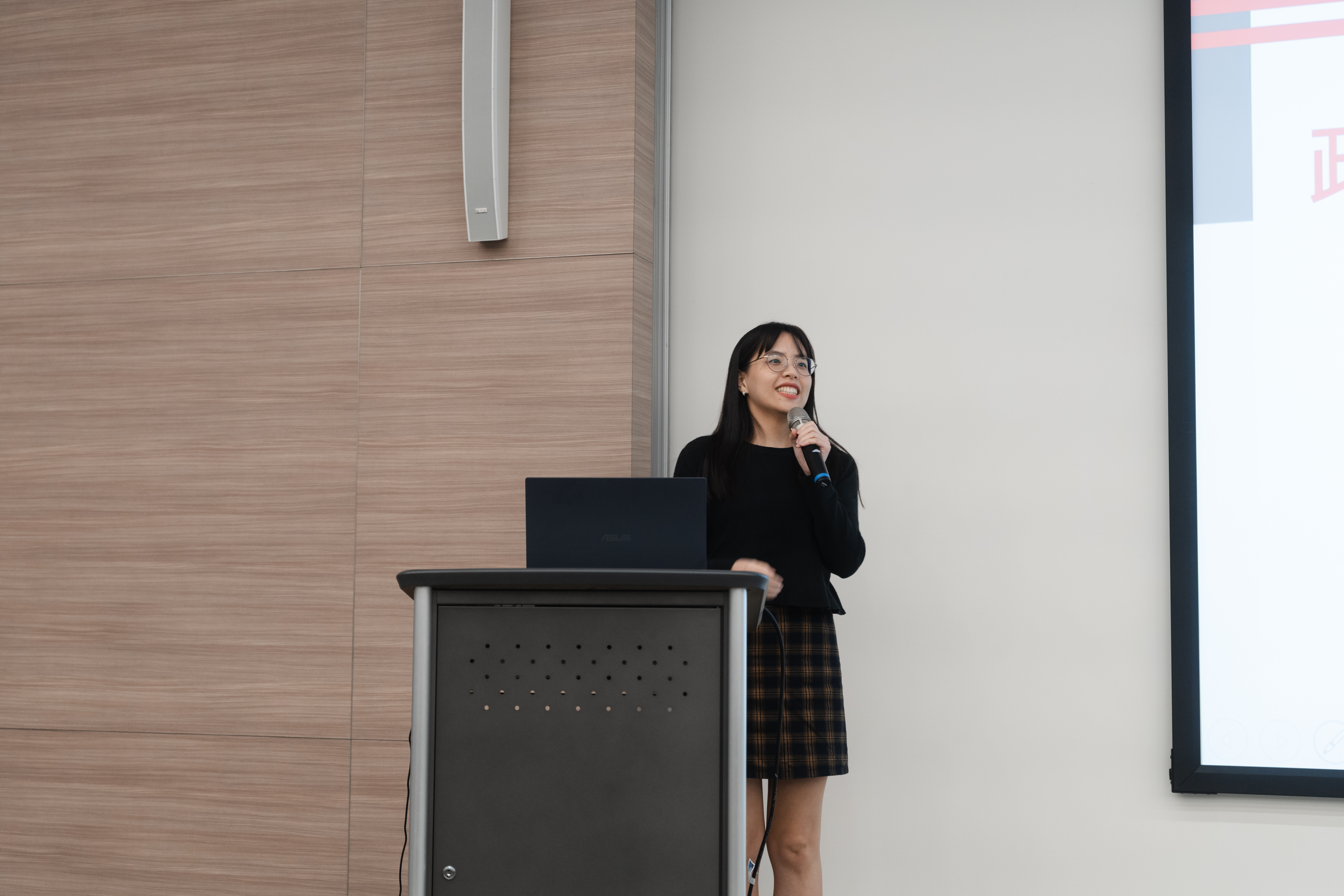 吳育霆學姐經驗分享。